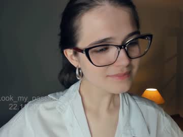 girl
        look_my_passion cam image #2908650
