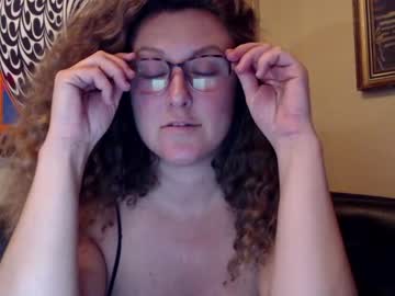 girl
        roxyrolla cam image #329932