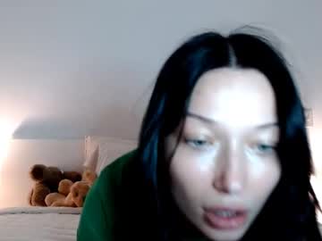 girl
        giagenovese cam image #5667134