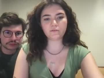 couple
        smallestbear cam image #2138831