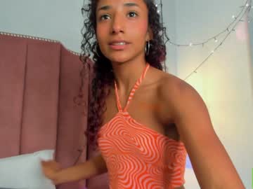 girl
        evaa_rose cam image #513291
