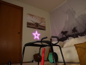 girl
        lucy_gooosey cam image #6306652