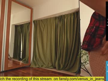girl
        venus_in_jeans cam image #4081315