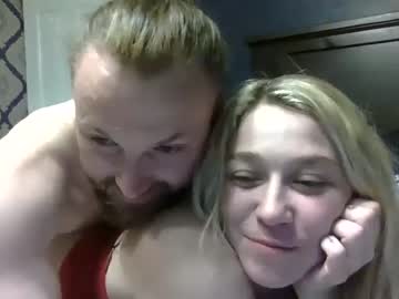 couple
        badaboutit cam image #3754317