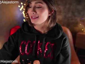 girl
        alejastorm cam image #359107