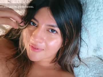 girl
        isabeyferrec cam image #4056285