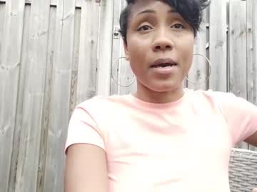 girl
        therainqueen cam image #4195409