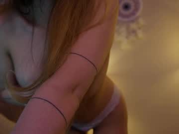 girl
        sarasuo cam image #5397240