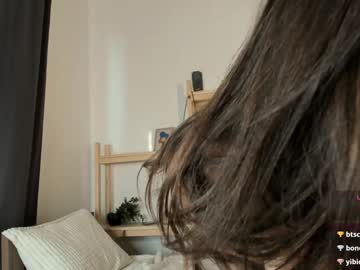 girl
        my_sweet_dreams cam image #5037223