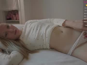 girl
        pureangeldolores cam image #3083195