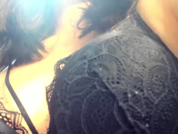 girl
        kiriboo cam image #331717