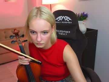 girl
        elly_shine_ cam image #4616620