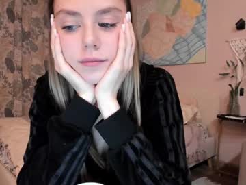 girl
        1i1ypa1mer cam image #4931931