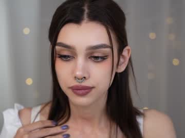 girl
        karina_amiri cam image #4713593