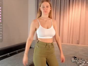 girl
        maydahedley cam image #3702730