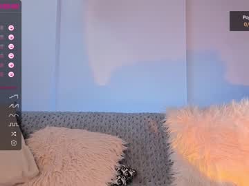 girl
        iminako cam image #1766977