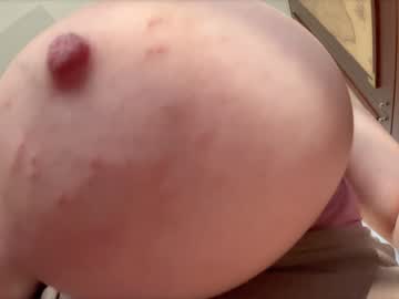 girl
        nadya_land cam image #4470211