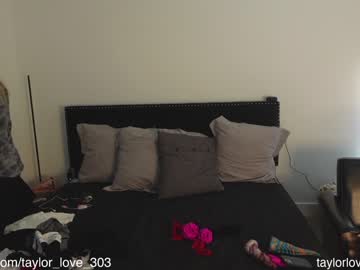 girl
        taylor_love_303 cam image #852322