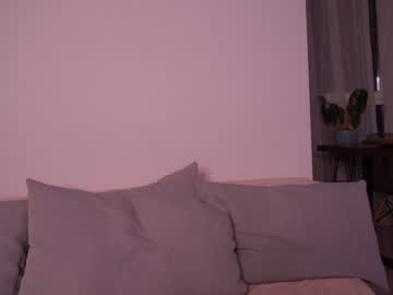 girl
        toxl cam image #2789355