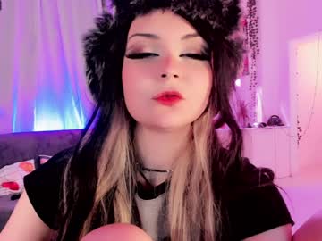 girl
        ronnie_neko cam image #3029420
