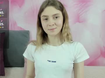 girl
        evamisspretty cam image #4251396