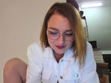 girl
        milkykandy cam image #4018006