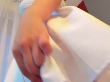 girl
        _strawbeerry_ cam image #1758709