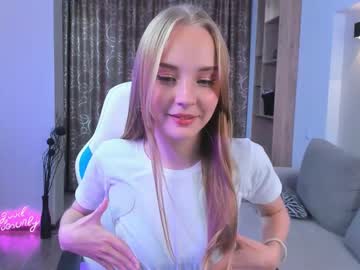 girl
        lolliis cam image #2186986