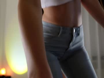 girl
        fit___girl cam image #5657340