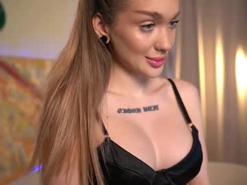 girl
        roxytoxic cam image #6493876