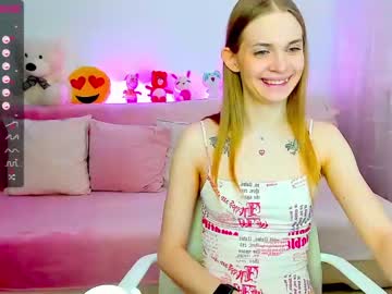 girl Nude Cam Girls Playing Games with molly_hunt