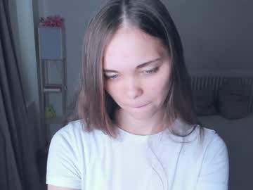 girl
        boonne_que cam image #2005051