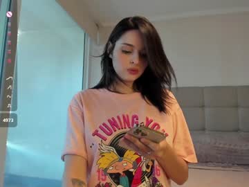 girl
        yourfreakygirl cam image #6016215