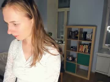 girl
        jillwells cam image #882041