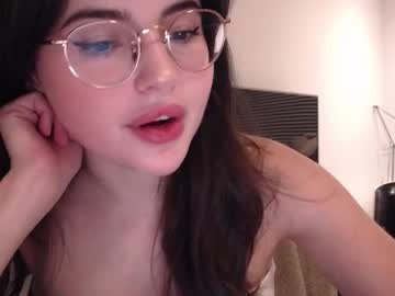 girl
        playnofuckinggames cam image #6498331