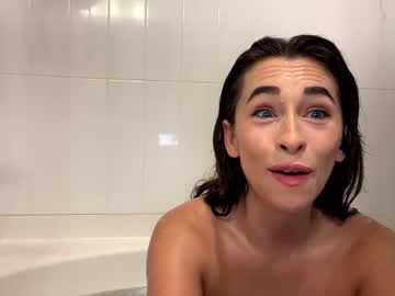 girl
        monstrumologist cam image #2764156