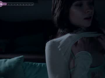 girl
        chaturbatable cam image #3860418