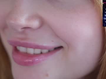 girl
        love_you_to123 cam image #1933052