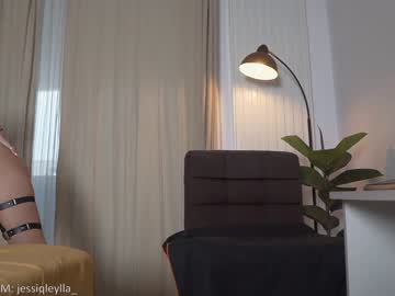 girl
        queen_leylla cam image #467494