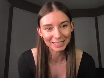 girl
        heidihotte cam image #1307579