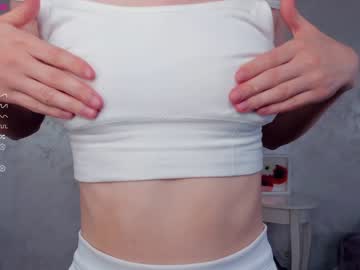 girl
        andreasolomon cam image #2398175