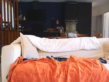 couple
        luxymin cam image #6760555