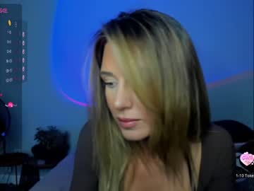 girl
        theselina_kyle cam image #2856220