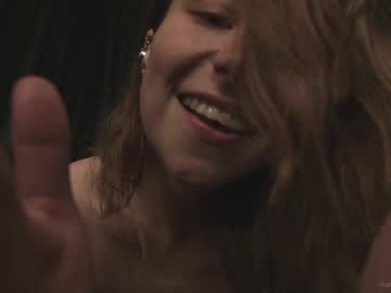 girl
        ms_mojo cam image #5093372