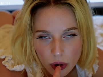 girl
        ellaa91 cam image #2014414