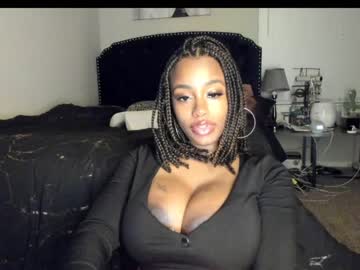 girl
        napudi1 cam image #2937382