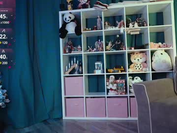 girl
        madnessalise cam image #5771171