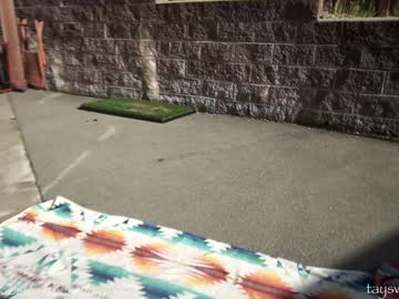 girl
        phoenix_taylor cam image #1162101