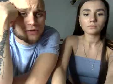 couple Nude Cam Girls Playing Games with angelina_sunshine