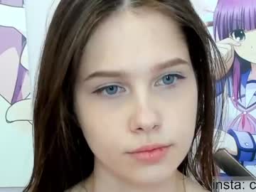 girl
        avrora_deis cam image #3054625